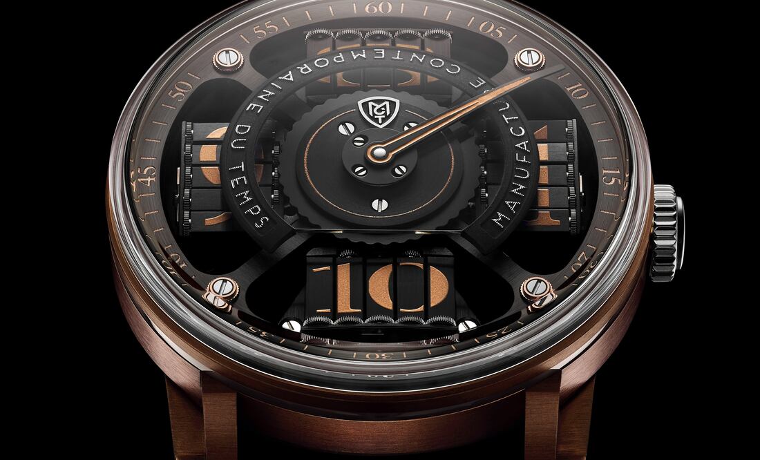 La caja del Sequential Two S200 Bronze mide 44.6 milímetros de diámetro. En este caso, el reloj indica que son las 10 horas con 10 minutos.