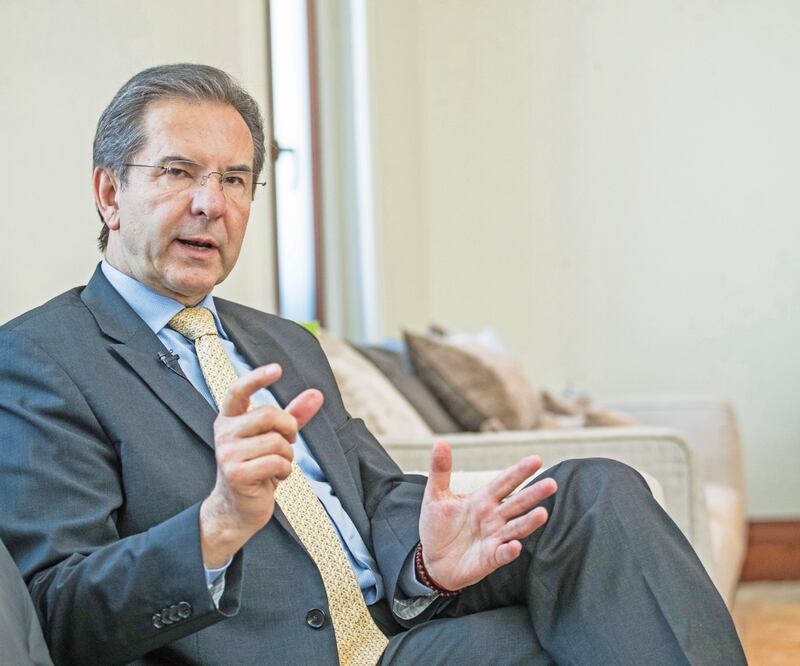 Corretea AMLO a sus secretarios