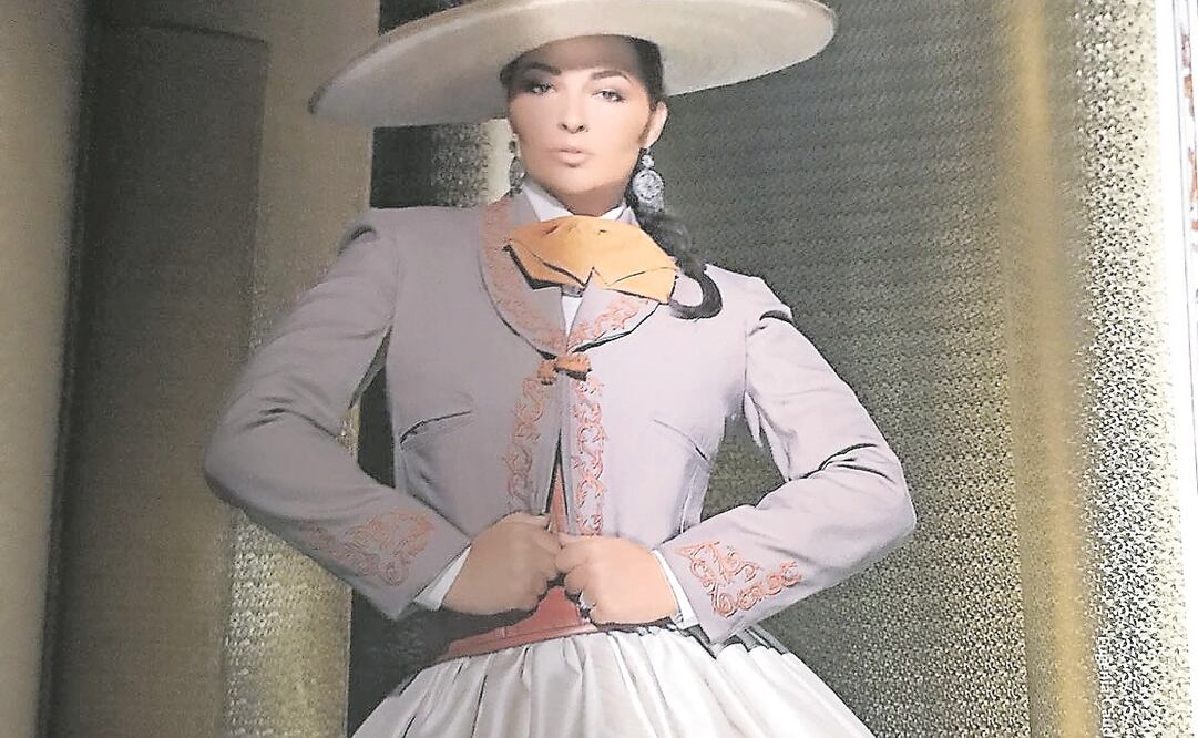 La obra tiene 150 fotografías (CORTESÍA)