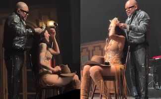 AB Quintanilla "corona" a Cazzu en pleno concierto: "nunca dejes que otros apaguen lo que llevas dentro"