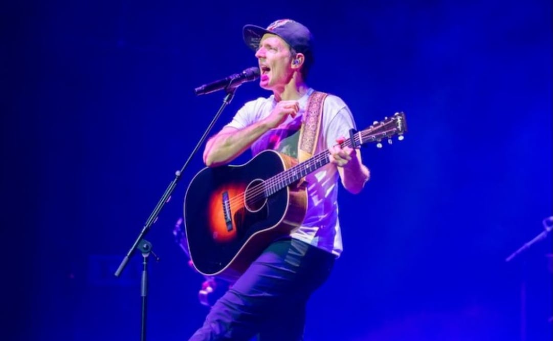 El cantante regresó a los escenarios mexicanos tras una ausencia de 15 años. Foto: OCESA.