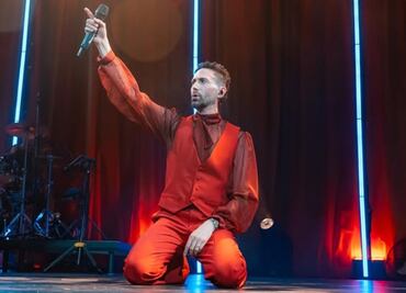 Entre amor y luna, Benny Ibarra vuelve a nacer sobre el escenario del Metropólitan