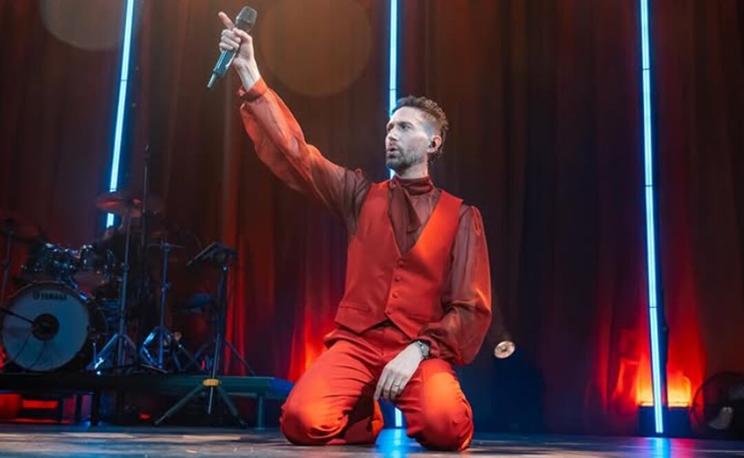 Benny Ibarra deleitó a sus fans que se dieron cita en el Teatro Metropólitan con un reencuentro lleno de romanticismo y nostalgia.
Foto: Ana Tello janitello