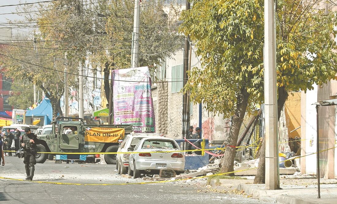 La zona se encuentra acordonada por policías y militares que portan en sus vehículos el distintivo de “Plan DN-III-E”. Fotos: Juan Boites. EL UNIVERSAL