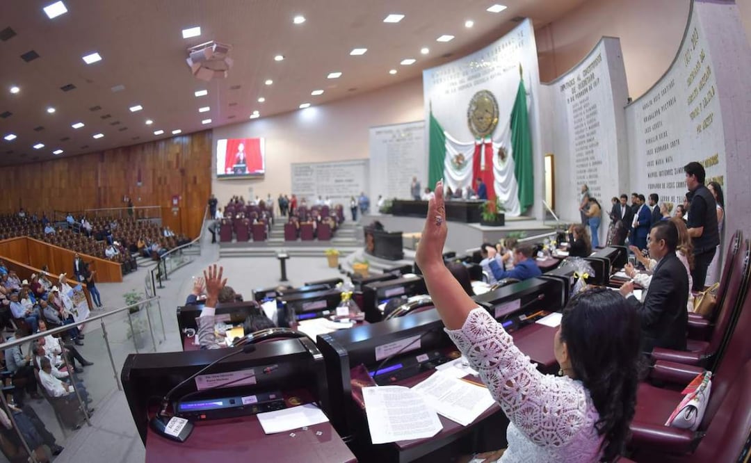 Rocío Nahle respalda iniciativas de Claudia Sheinbaum sobre extinción del Instituto de Transparencia (25/04/2025). Foto: Especial
