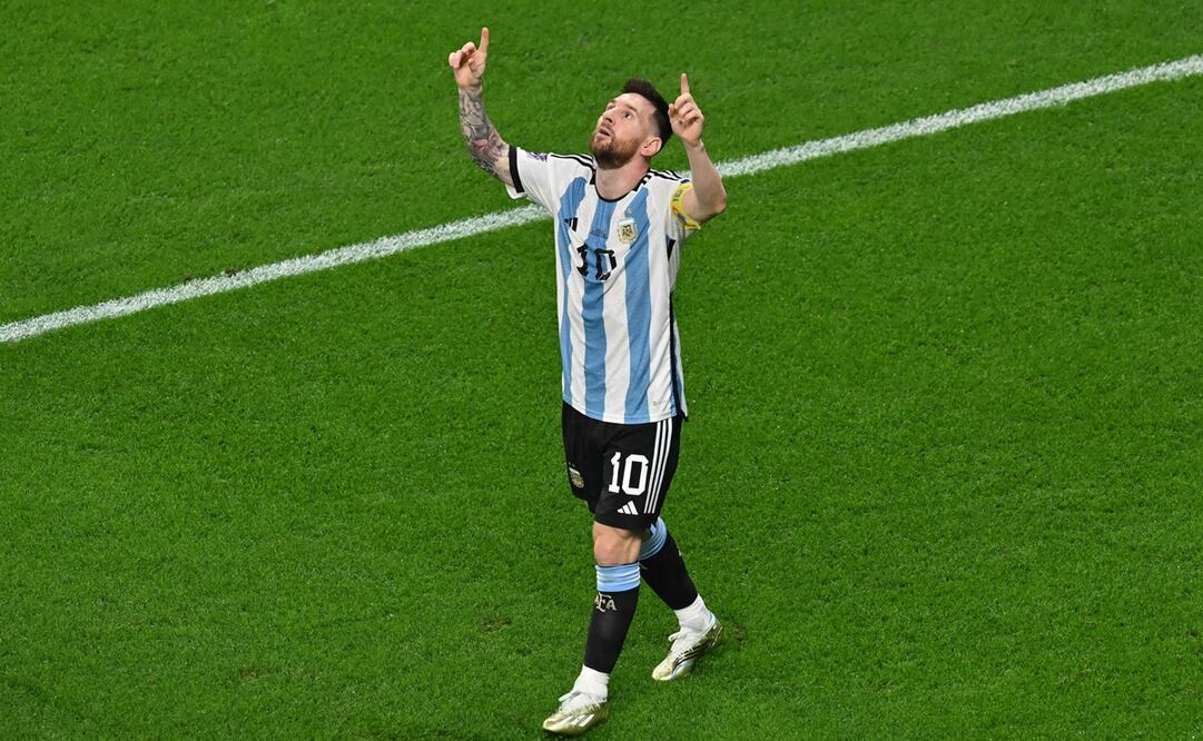 El astro argentino festejando el primer gol del encuentro / Foto: AFP
