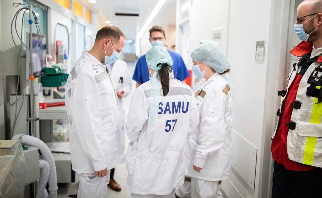 La OMS aclaró que aunque los científicos se encuentran realizando la vacuna contra el coronavirus (Foto: AP)