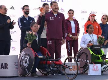 Destaca Batres participación de corredores en el Medio Maratón, “fue una fiesta excepcional”