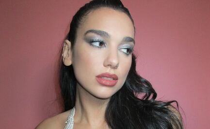 Dua Lipa luce el traje de baño de Hello Kitty que vas a amar