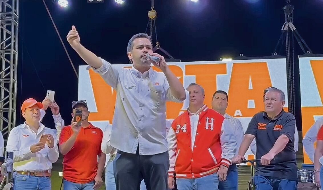 El candidato del partido naranja aseguró que, de alcanzar la Presidencia, volverá a convertir a la República Mexicana en un lugar seguro para todos. Foto Especial