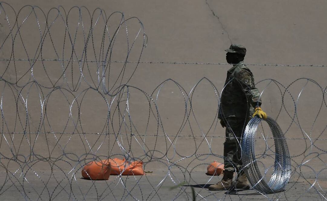 Alambre de púas en frontera Juárez-Chihuahua. Foto: EFE