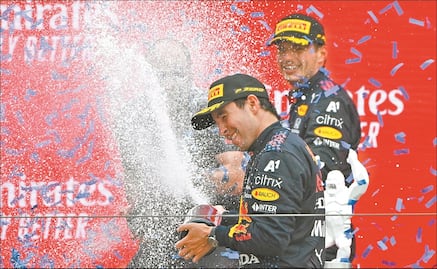 Checo Pérez es una leyenda: Max Verstappen