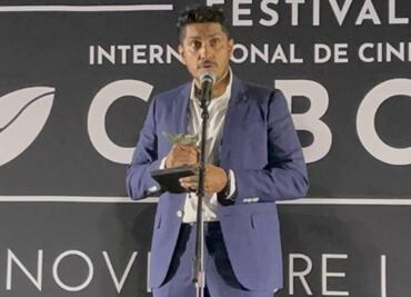 "Un chamaquin de Ecatepec hoy vuela en Marvel": el emotivo discurso de Tenoch Huerta en la clausura del Festival de Cine de los Cabos