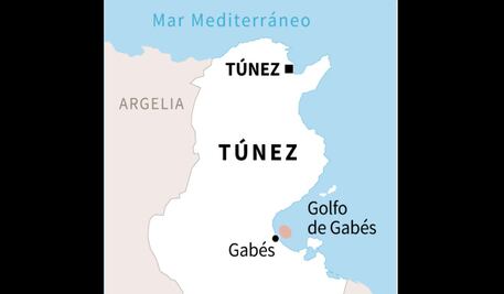 Buque con 750 toneladas de combustible se hundió frente a las costas de Túnez