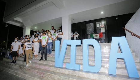 Grupos Pro Vida se manifiestan contra el aborto en Sonora