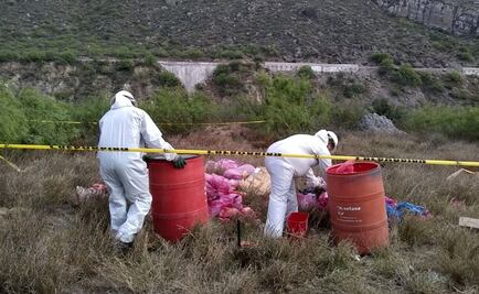 Tiran cerca del río Santa Catarina desechos peligrosos de material médico