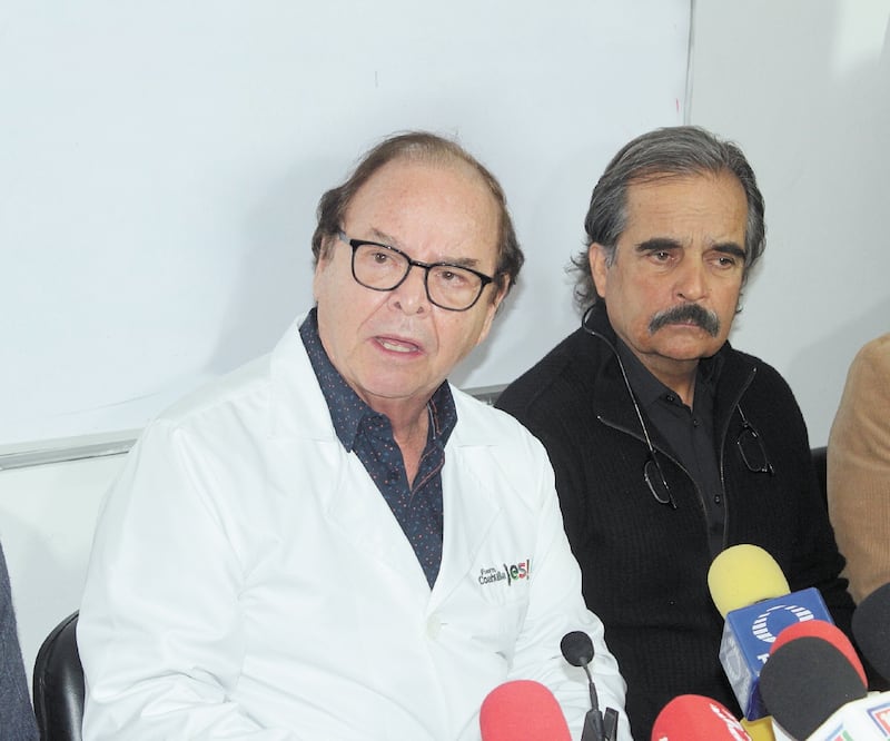 Reporte. Autoridades detallaron que la infectada llegó y presentó síntomas parecidos al resfriado y tos severa. Foto: FRANCISCO RODRÍGUEZ. EL UNIVERSAL