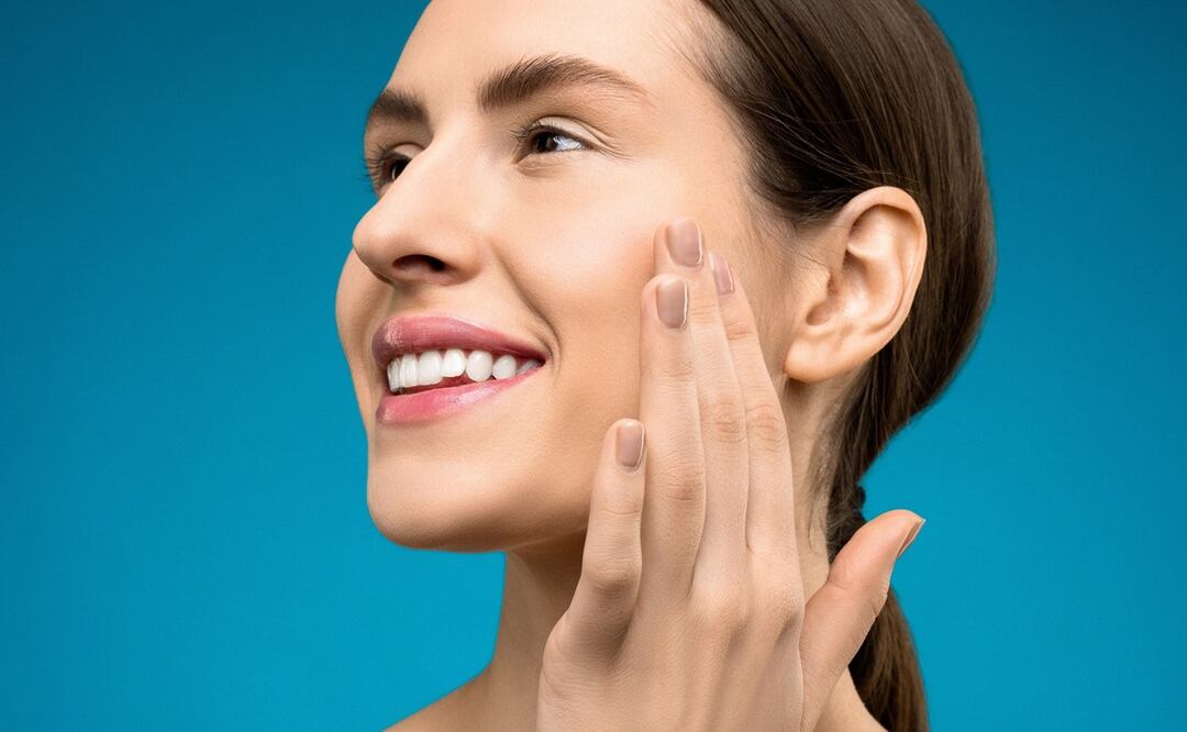 Los protectores solares con color están en tendencia porque unifican el tono mientras cuidan la piel / Foto: Pexels