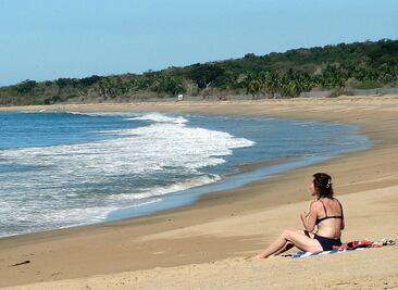 ¿Cómo se vigila el agua donde nadamos?