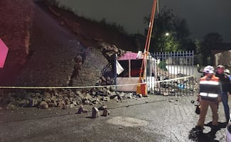 Se desploma muro sobre caseta de vigilancia en alcaldía Miguel Hidalgo; guardia de seguridad resulta herido