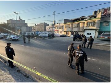 Persecución y balacera en las alcaldías GAM y V. Carranza: Policías frustran robo de camioneta con placas del Edomex