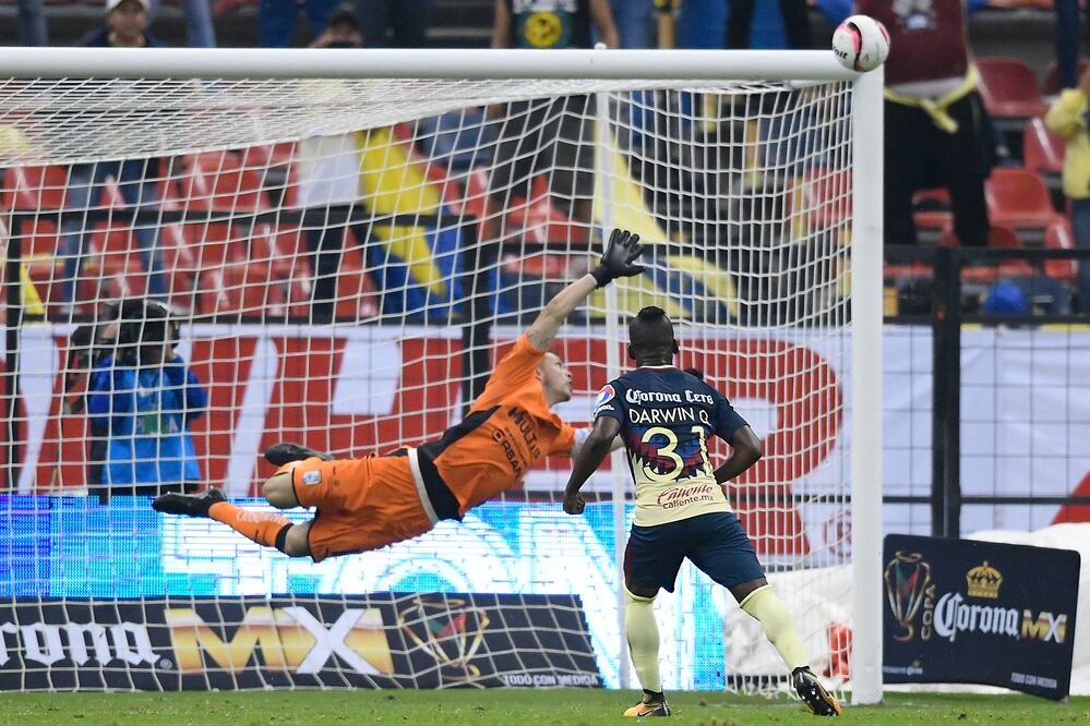 Imago7. Quintero falló dos: uno en la serie a matar y morir, y otro durante el tiempo regular.