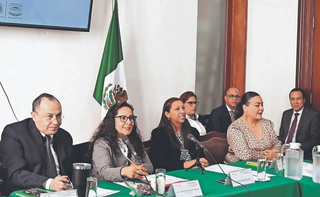 Legisladores de la Comisión de Presupuesto y Cuenta Pública recibieron a las ediles de Venustiano Carranza y Xochimilco, así como a presidenta del TJA. Foto Especial