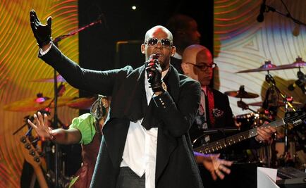 R. Kelly canta sobre sus denuncias de abuso sexual