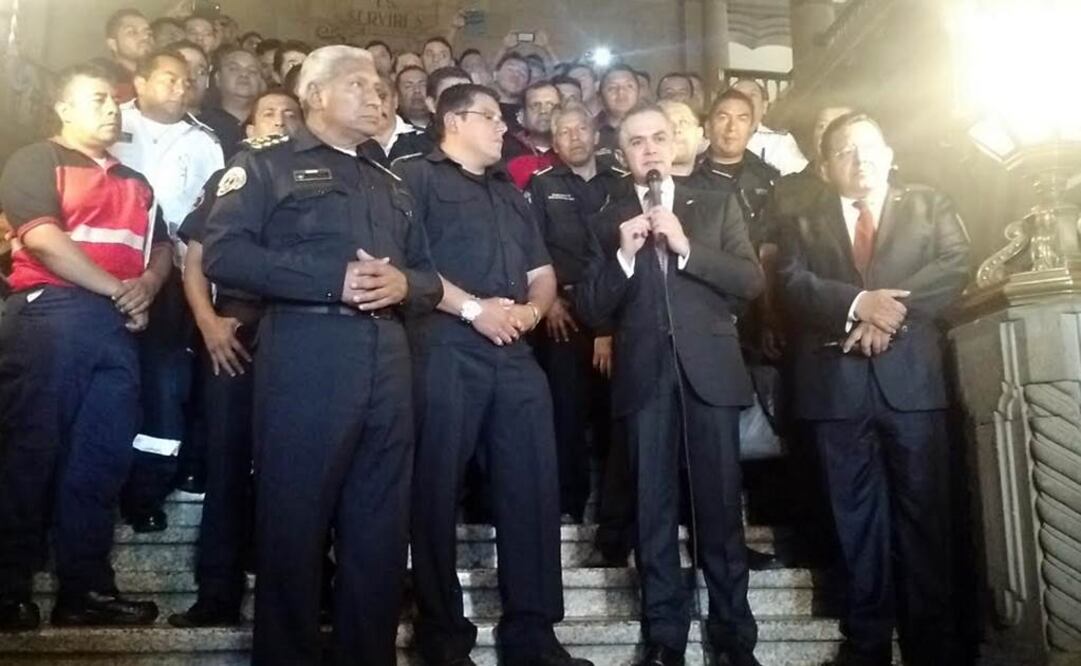 GDF destina 110 mdp para equipar a bomberos