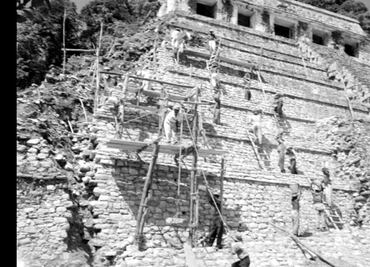 En Palenque, trabajos del descubridor de la Tumba de Pakal