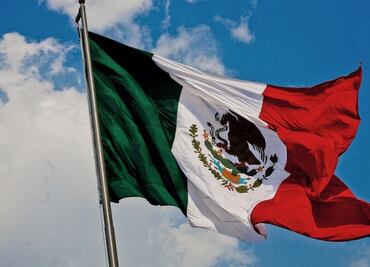 Día de la Bandera 2025; ¿cuál es el origen de la bandera de México y qué significado tienen sus colores?