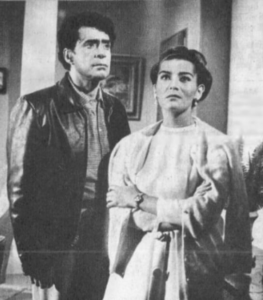 Adalberto Martínez e Irma Dorantes en una escena de la serie de televisión "Destino, la gloria".
Fototeca EL UNIVERSAL.
