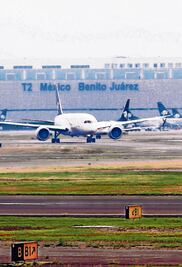 Detectan pagos en exceso en obras en pista del AICM