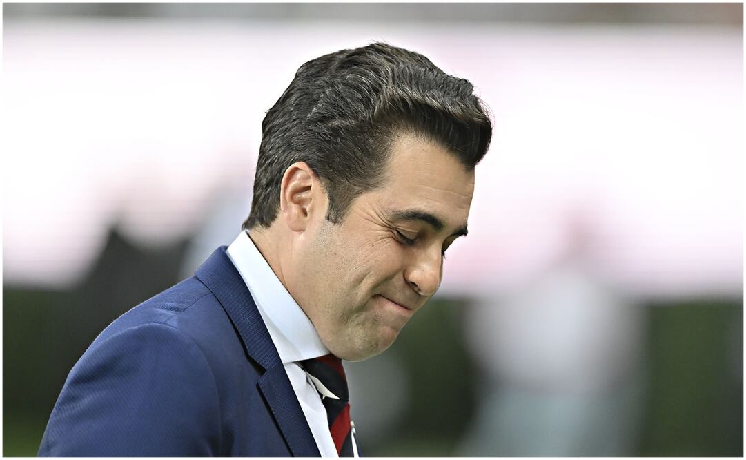 Chivas despide a miembros del equipo de trabajo de Michel Leaño / FOTO: IMAGO7