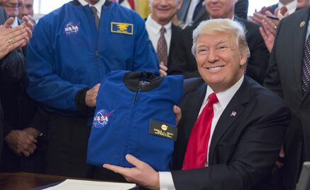 Trump ordena crear “ejército espacial” para Estados Unidos