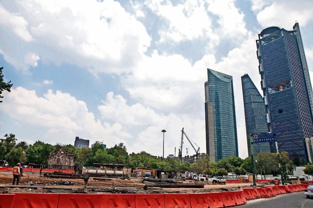 Para el proyecto el gobierno capitalino aportó el predio mientras que las empresas invertirán 3 mil 200 millones para edificar un nuevo paradero (ARCHIVO EL UNIVERSAL)