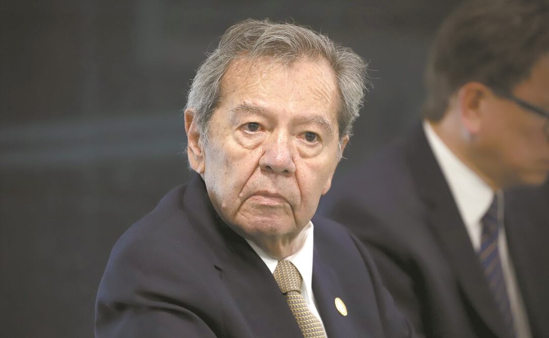 Bajo Reserva Exprés. El crítico más duro de la 4T