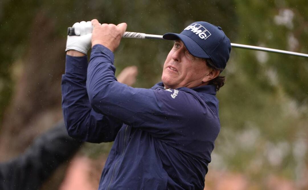  Phil Mickelson durante su participación en el Desert Classic.  FOTO/REUTERS