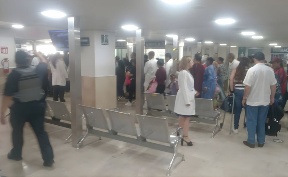 Elementos de la Comisaría General de Proximidad y Seguridad Ciudadana coordinaron acciones con personal del centro médico. | Foto: Especial.