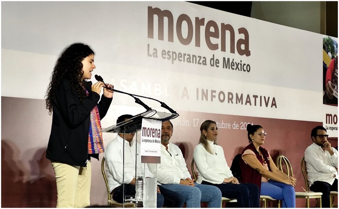 Luisa María Alcalde, líder de Morena, durante Asamblea en Yucatán este 17 de octubre de 2024. Foto Especial