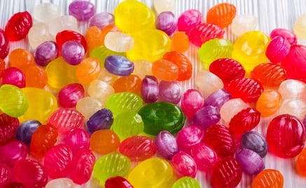 Organización benéfica neozelandesa distribuye por error dulces contaminados con metanfetamina