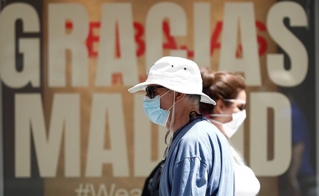 El cubrebocas ya era obligatorio en todo el país para los mayores de seis años  (Foto: EFE)