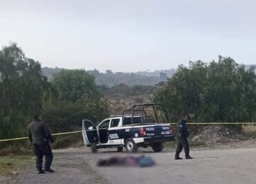 Sin cabeza: vecinos encuentran cuerpo encobijado en Pachuca