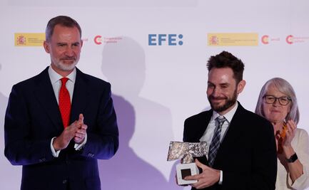 Dan premio Rey de España por abordaje de cultura hispánica en EU con perfil de Cristina Rivera Garza