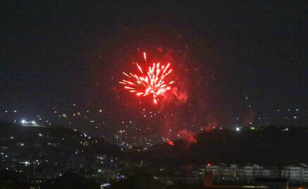 Con fuegos artificiales, talibanes proclaman “plena independencia” de Afganistán tras retirada de EU