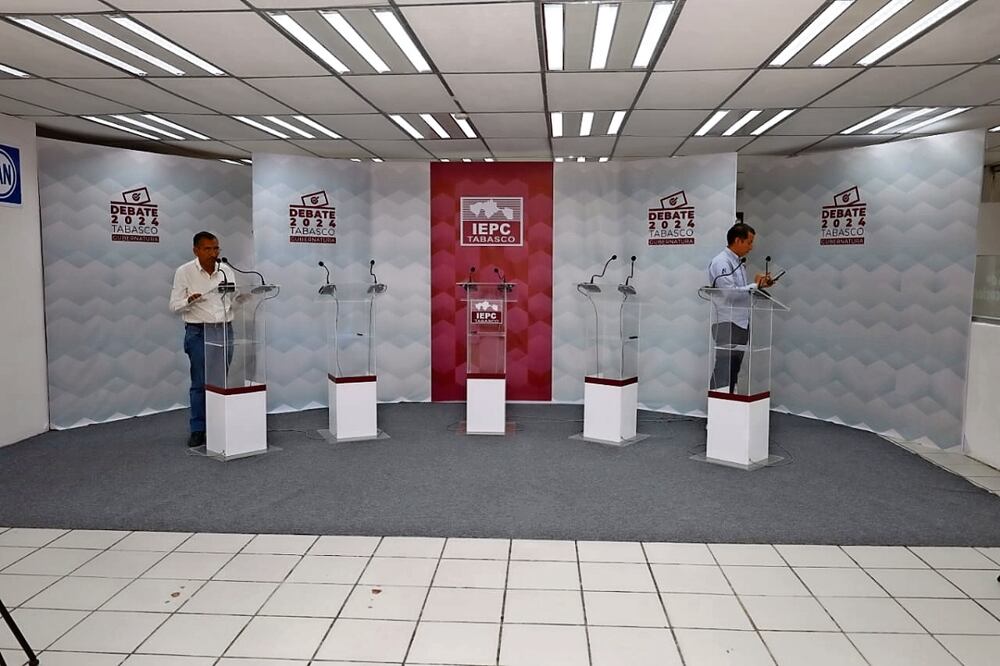 El primer debate de candidatos a la gubernatura no se verá afectado por el desfile, sostuvo consejera electoral Foto: Especial