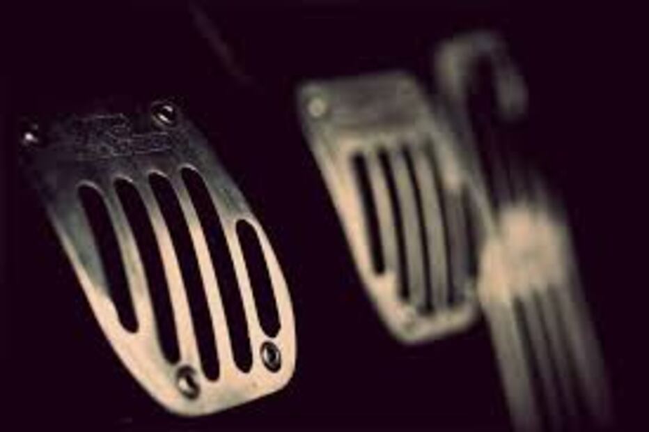 Daños que el tráfico le hace a tu auto 