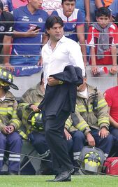 Cardozo anuncia su salida del Toluca