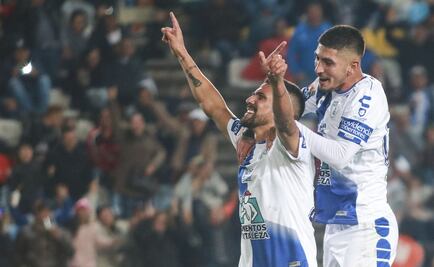 Jugadores de Pachuca visitan Hospital del niño DIF