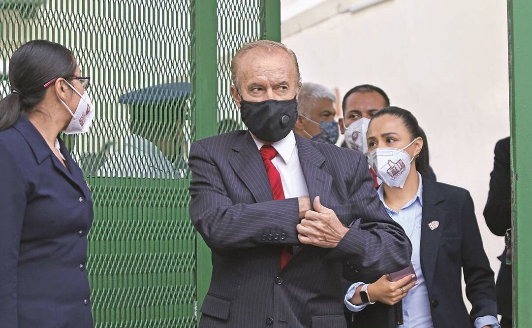 La defensa de Enrique Horcasitas (quien en la foto sale de la audiencia del jueves 14 de julio) ve poco probable que se modifiquen las medidas cautelares. Foto: Archivo EL UNIVERSAL 